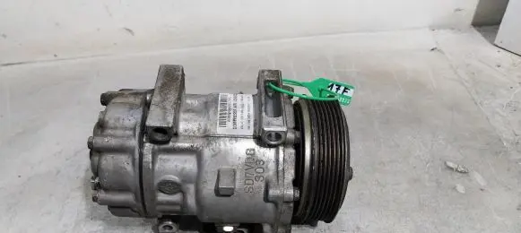 Ford Focus Air conditioning (A/C) compressor (pump) 3M5H-19D629-HC