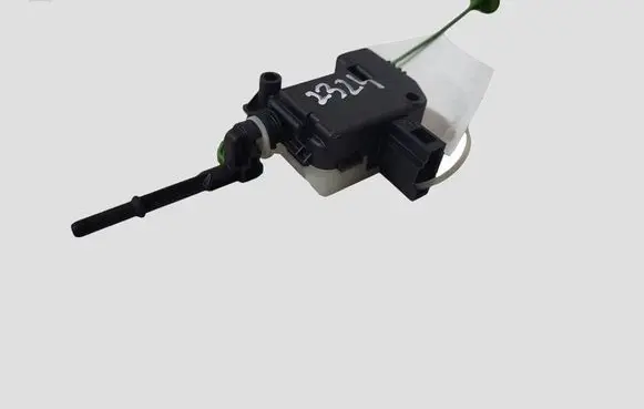 Volvo V40 Fuel tank cap lock 80683