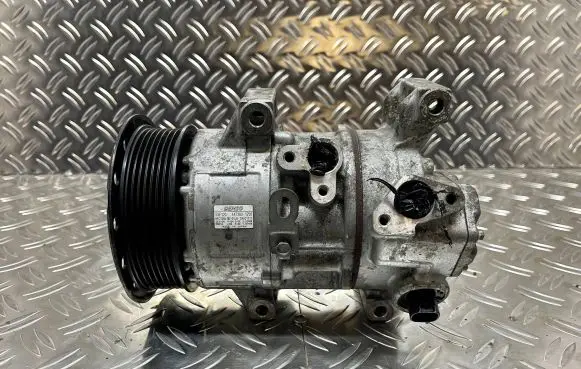 Toyota RAV 4 (XA30) Air conditioning (A/C) compressor (pump) 4472601258 04L01711 5SE12C