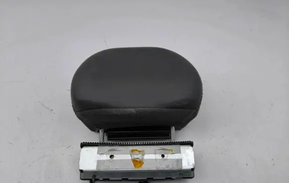 Volvo XC90 Rear seat headrest 