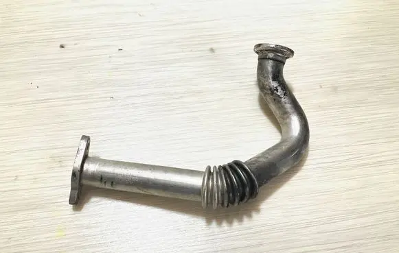 Audi Q3 8U EGR valve line/pipe/hose 03L131521R