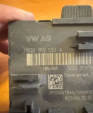 Audi A3 S3 8V Door control unit/module 5Q0959593A 5Q0959593