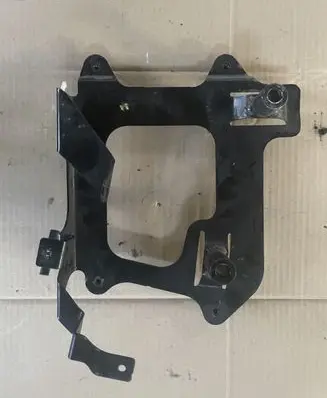 Jaguar F-Pace Intercooler pipe mounting bracket GK736K767AC