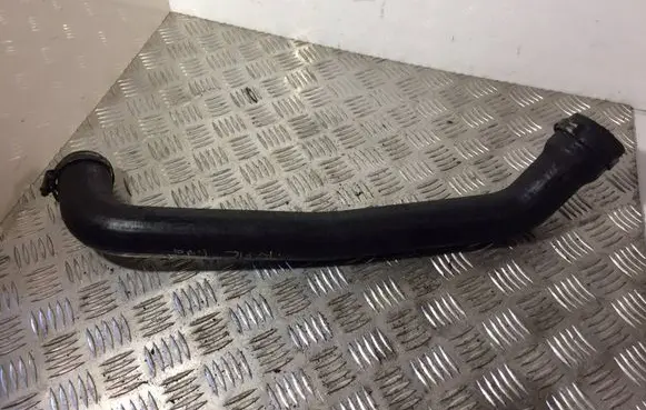 Intercooler hose/pipe