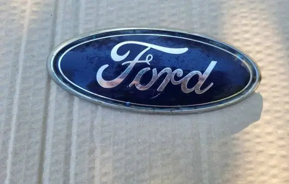 Ford Kuga II Manufacturer badge logo/emblem CJ54402A16BA