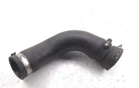 Toyota Avensis T270 Intercooler hose/pipe