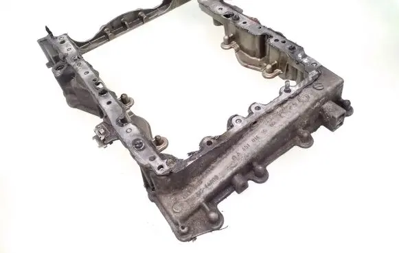 Mercedes-Benz E W212 Oil sump A6510141502