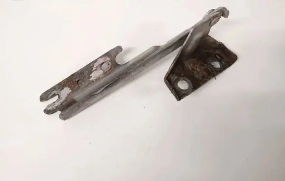 Mazda 626 Engine bonnet/hood hinges