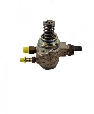 Audi A1 Fuel injection high pressure pump 03C127026D