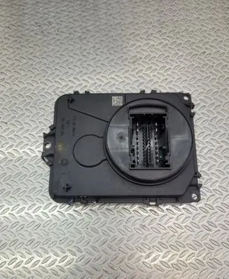 Volkswagen Golf VII Xenon control unit/module 8V0907399D