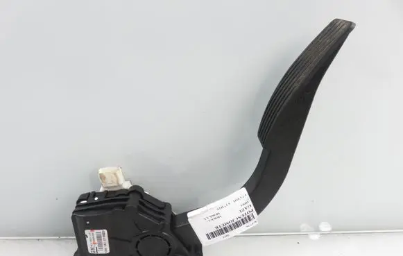 Opel Mokka Accelerator throttle pedal 96892406
