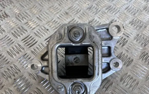 Audi A4 S4 B8 8K Gearbox mount 