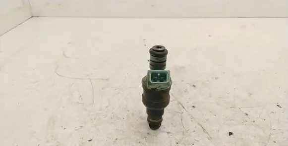 BMW 5 E39 Fuel injector 0280150415