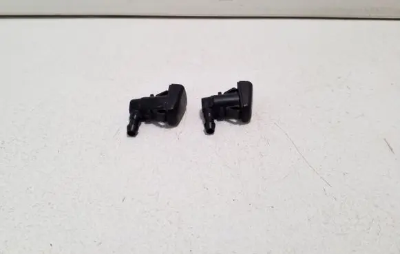 Opel Ampera Windshield washer spray nozzle 