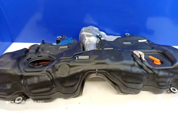 Volvo S60 Fuel tank 31459967 P31478591