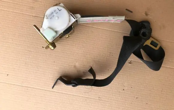 Opel Vectra B Front seatbelt