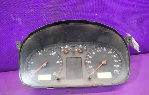 Volkswagen Transporter - Caravelle T4 Speedometer (instrument cluster) 
