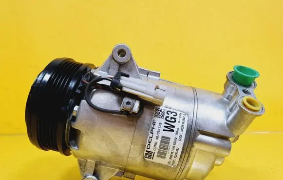 Opel Meriva A Air conditioning (A/C) compressor (pump) 13297437