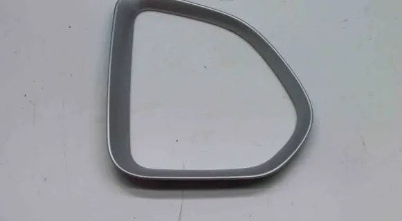 Jeep Renegade Dashboard glove box trim 
