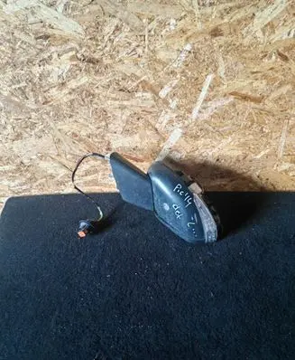 Citroen C4 II Picasso Front door electric wing mirror
