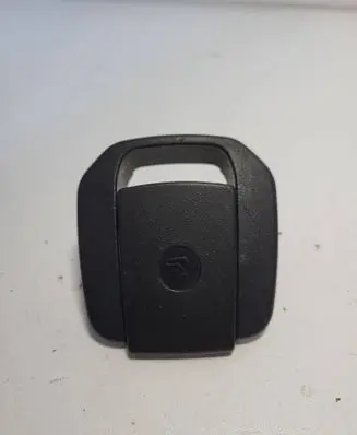 BMW 3 E90 E91 ISOFIX cover 7118673