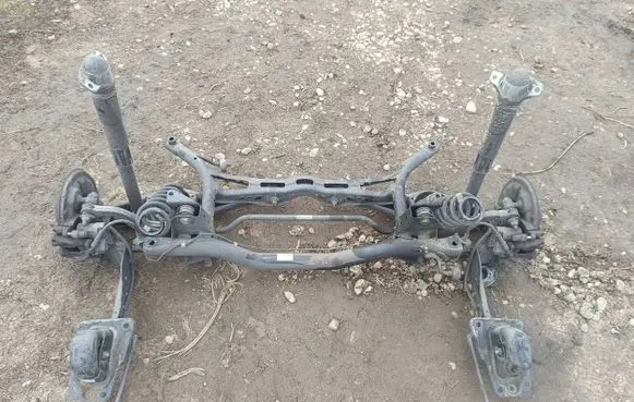 Volkswagen Touran III Rear beam 5QA505315B