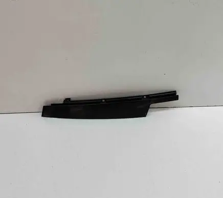 Volvo XC60 Front door glass trim molding 32216799