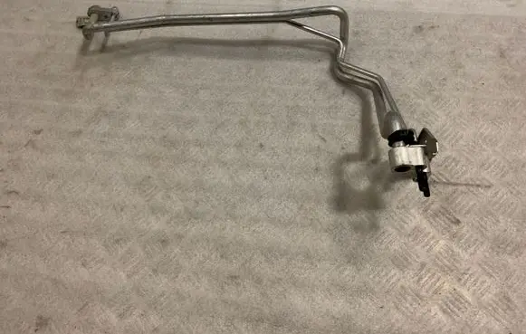 Jeep Grand Cherokee Air conditioning (A/C) pipe/hose 68106080AB