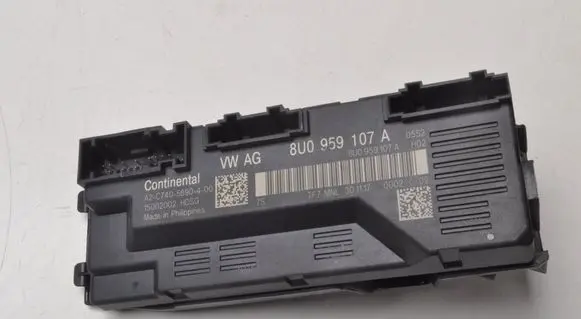 Audi Q3 F3 Tailgate/trunk control unit/module 8U0959107A
