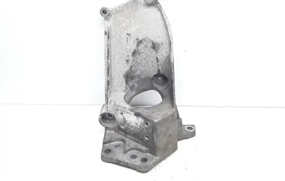 Volvo V40 Engine mounting bracket 31370633