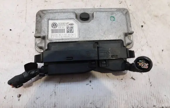 Volkswagen Polo V 6R Engine control unit/module 03C906014FD 03C907445B 6538H01