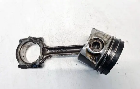 Piston with connecting rod