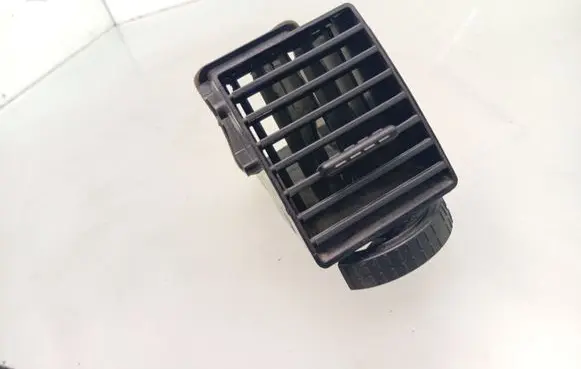 Dash center air vent grill