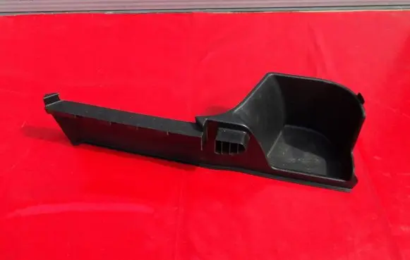 Nissan Qashqai Trunk/boot side trim panel