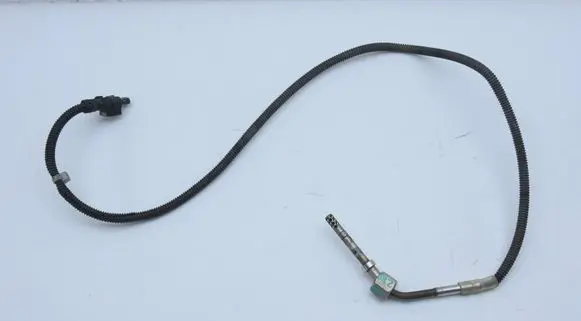 Mercedes-Benz E C207 W207 Exhaust gas temperature sensor A0009058501