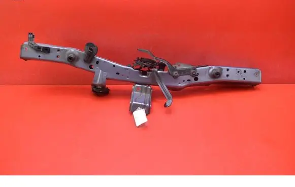 Toyota Avensis Verso Front bodywork piece 