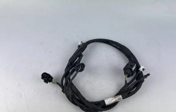 Volkswagen Arteon Shooting Brake Windshield washer fluid reservoir/tank 3G7971081 1J0973733 1PA43G708100A