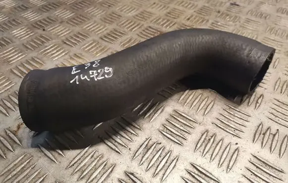 BMW 7 E38 Intercooler hose/pipe 2246723