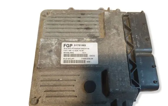 Fiat Grande Punto Engine control unit/module ECU 51781569 MJD6F3P7 HW03P