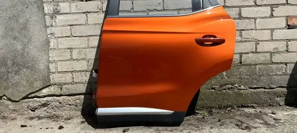 MG ZS Rear door