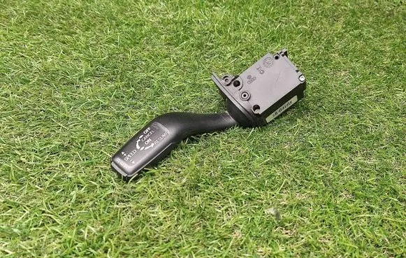 Audi A4 S4 B6 8E 8H Cruise control stalk 8E0953521D
