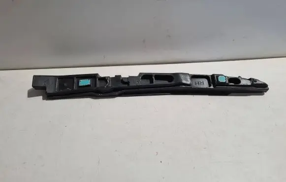 Fender foam support/seal