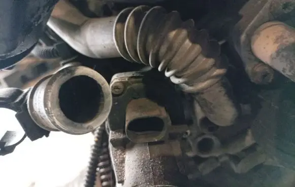 Volkswagen Cross Polo EGR valve line/pipe/hose