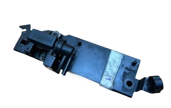 BMW X5 E70 Vacuum valve 7796634 70057903 08T329