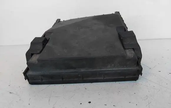 Volkswagen PASSAT B7 Fuse box cover 1K0937132F 1K0937132G 014189871D