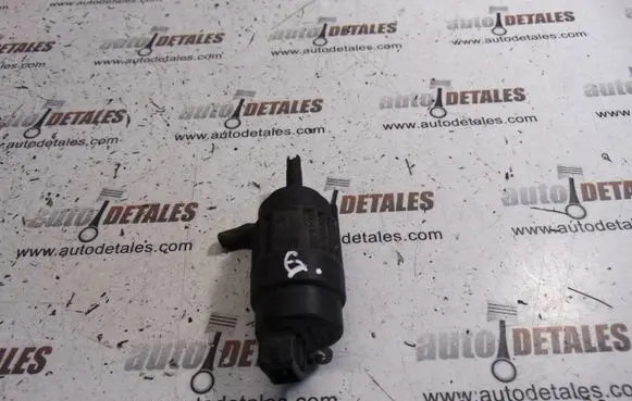 Mitsubishi Space Star Windscreen/windshield washer pump