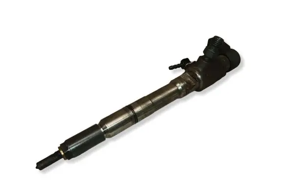 Volkswagen Touran II Fuel injector 03L130277B