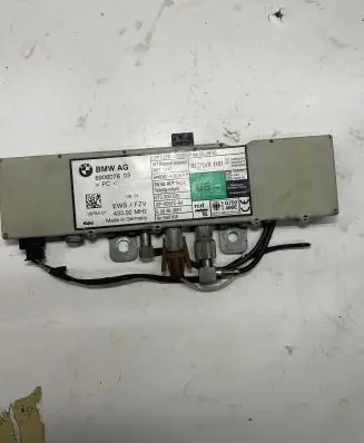 BMW 5 E39 Antenna control unit 65256906078 256906078 6906078