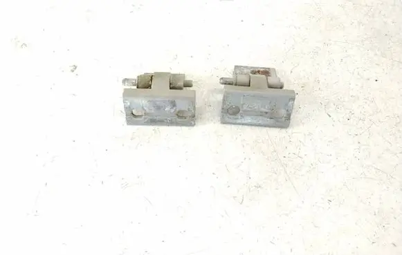 Volvo XC70 Front door upper hinge 
