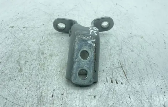 Toyota RAV 4 (XA50) Front door upper hinge